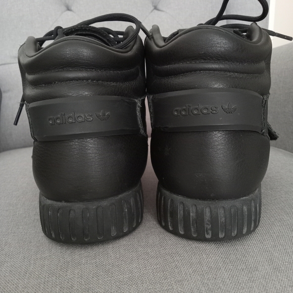 Adidas Size 11 Men's Black Original Tubular - Picture 7 of 7